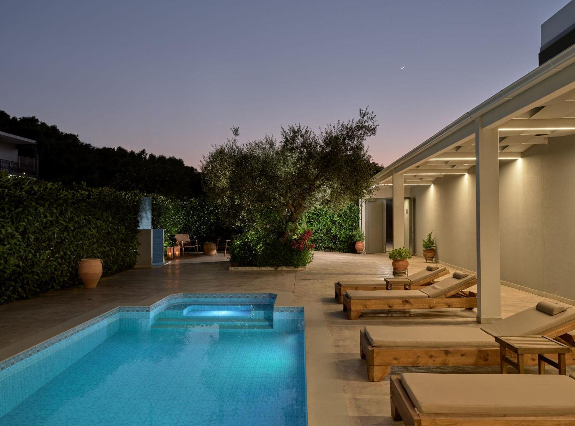 Jasmine Suites With Private Pool ซีลีวี ภายนอก รูปภาพ